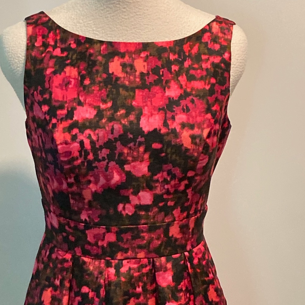 Jessica Howard Fit and Flair Magenta/Black 6